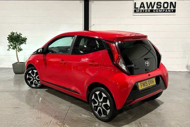Toyota Aygo 1.0 Vvt-i X-trend Hatchback Euro Red #4