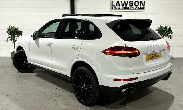 Porsche Cayenne 3.0 Td V6 Platinum Edition Suv Tiptroni White #5