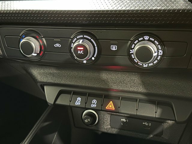 Audi A1 1.0 Tfsi 30 Technik Sportback Eu Blue #3