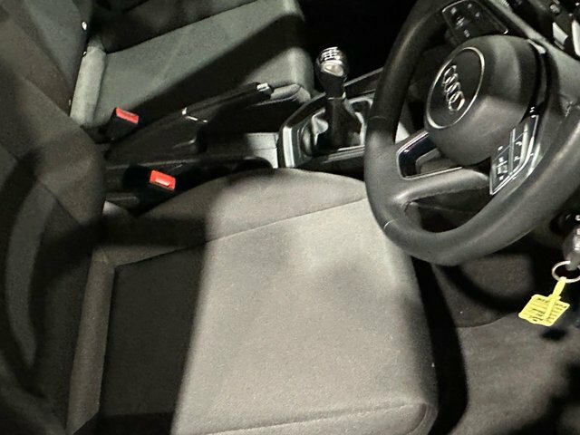 Audi A1 1.0 Tfsi 30 Technik Sportback Eu Blue #5