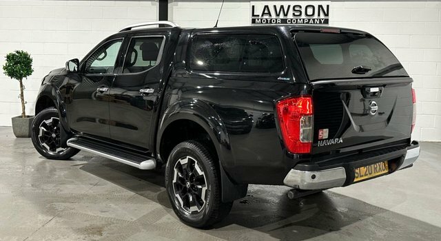 Nissan Navara 2.3 Dci Tekna Pickup Double Cab Black #3