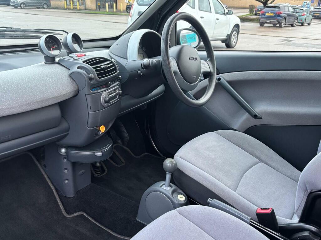 Smart Fortwo 0.7 City Pulse Black #10