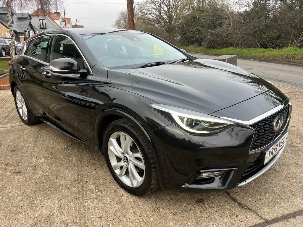Infiniti Q30 1.6T Luxe Dct Euro 6 S S Black