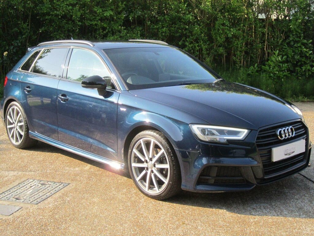 Audi A3 Hatchback 1.5 Tfsi Cod Black Edition Sportback Eur Blue