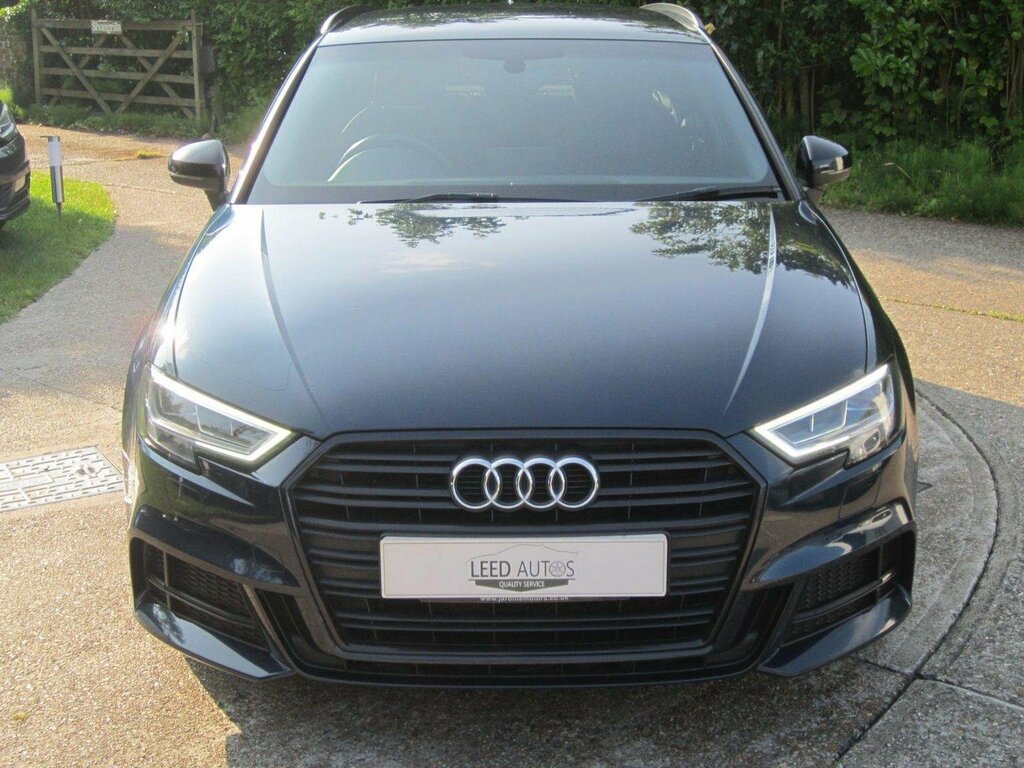 Audi A3 Hatchback 1.5 Tfsi Cod Black Edition Sportback Eur KK17VPP Blue #3