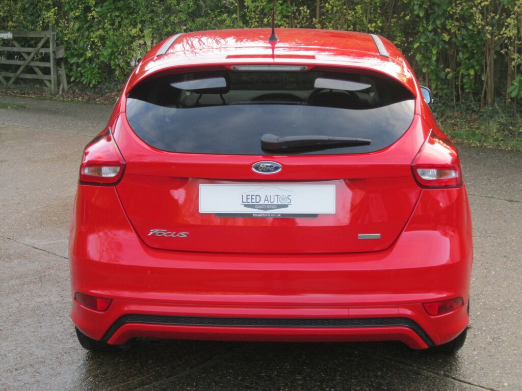 Ford Focus Hatchback 1.0 T Ecoboost Zetec S 201616 YK16VNT Red #5