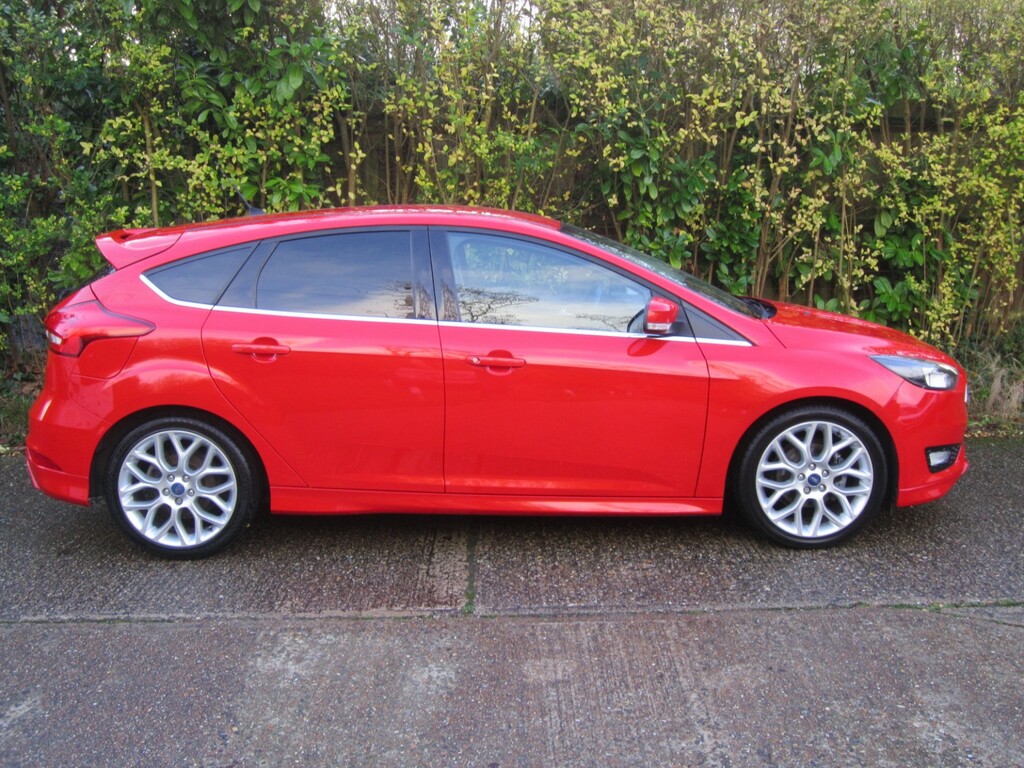 Ford Focus Hatchback 1.0 T Ecoboost Zetec S 201616 YK16VNT Red #3