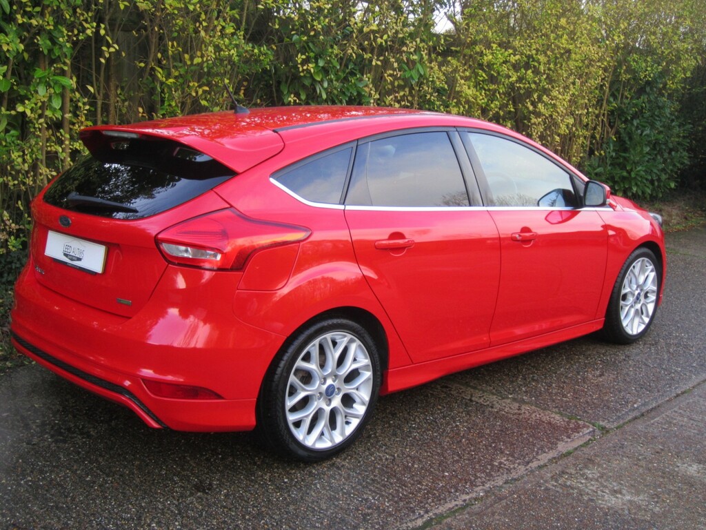 Ford Focus Hatchback 1.0 T Ecoboost Zetec S 201616 YK16VNT Red #4