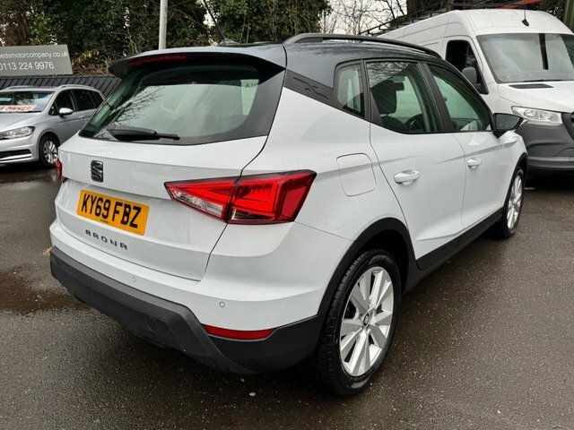 Seat Arona Suv KY69FBZ White #4