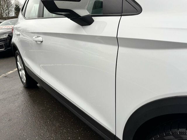 Seat Arona Suv KY69FBZ White #3