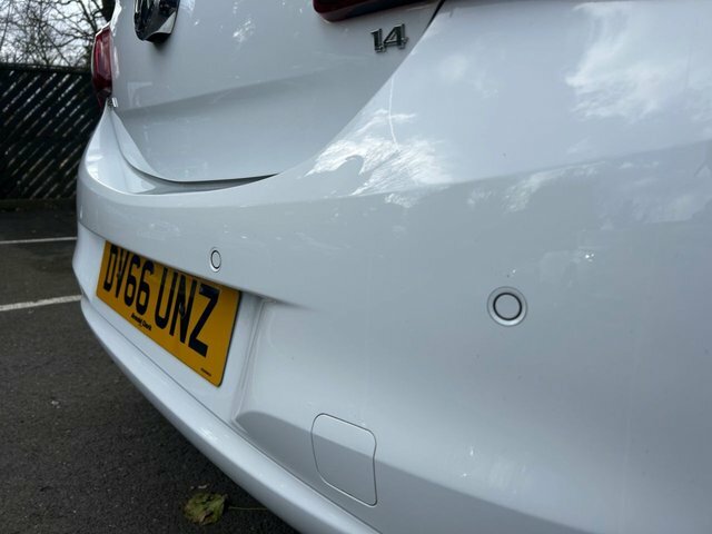 Vauxhall Corsa Se Ecoflex DV66UNZ White #6