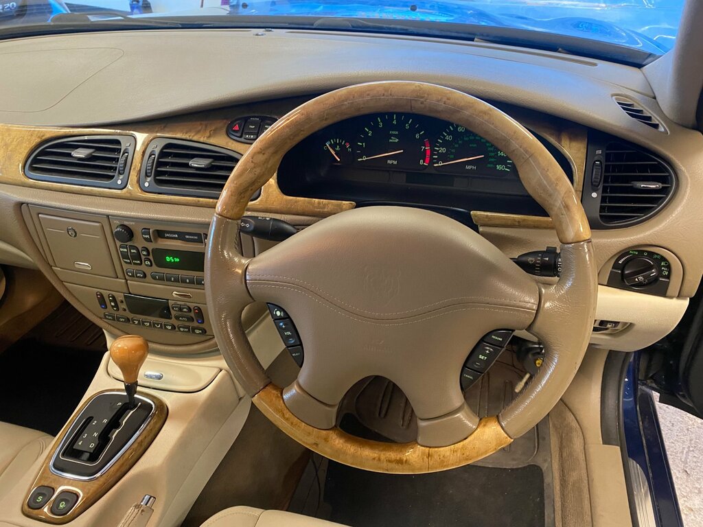 Jaguar S-Type Saloon 4.0 V8 2001X Blue #13