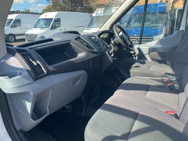 Ford Transit Custom 2.2 Tdci T350 L4 White