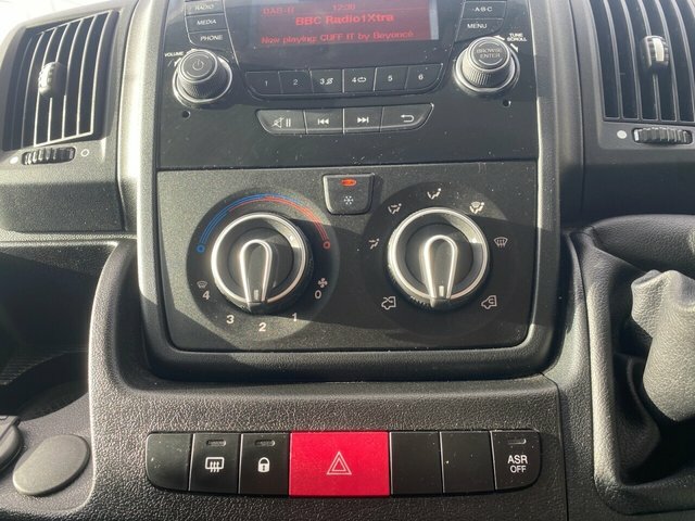 Citroen Relay 2.2 Bluehdi 35 X White