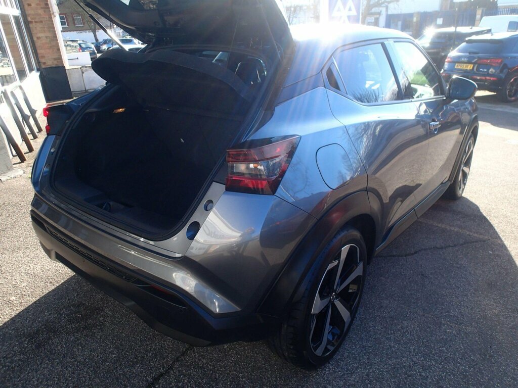 Nissan Juke 1.0 Dig-t Tekna Euro 6 Ss FG21GWO Grey #4
