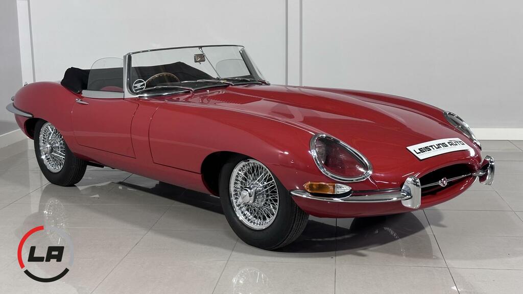 Jaguar E-Type Open 2 Seater Red