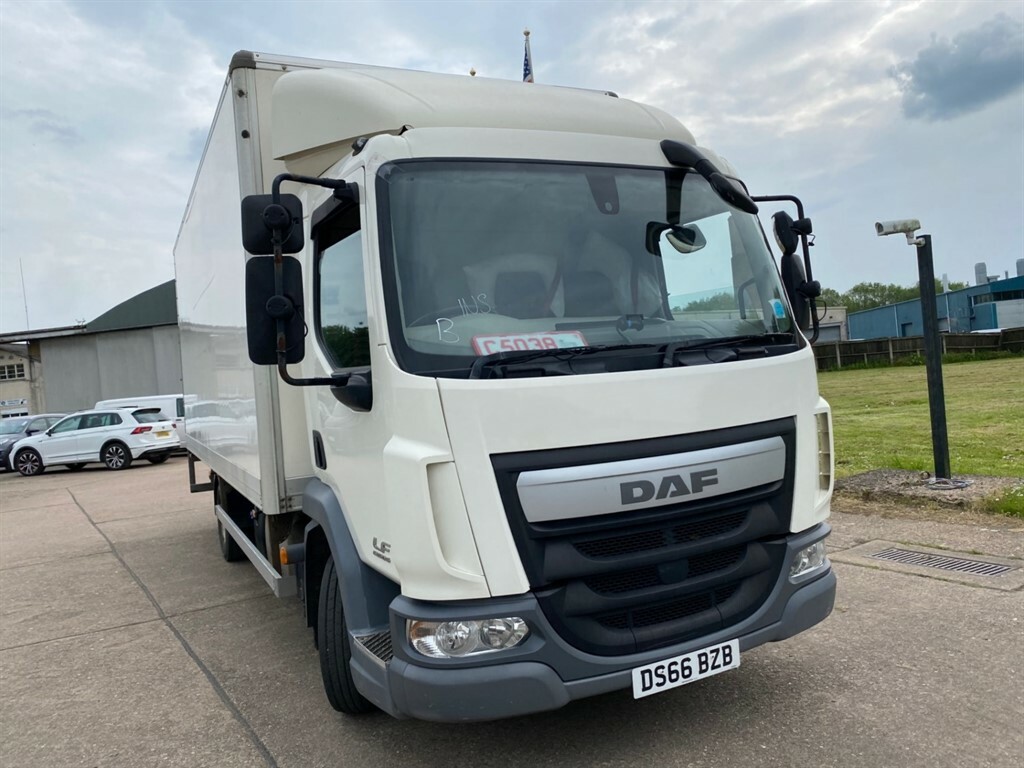 DAF All Models 4.5 L Lf45.160 7.5T Box Lorry White #3