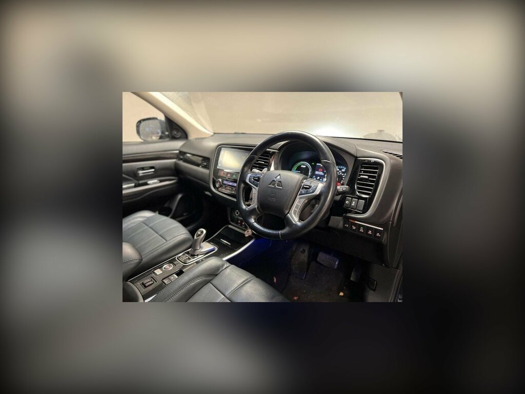 Mitsubishi Outlander 2.0H 12Kwh 5Hs Cvt 4Wd Euro 6 Ss Black #6