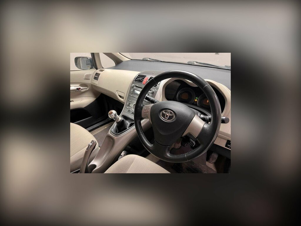 Toyota Auris 2.0 D-4d T Spirit Grey #5