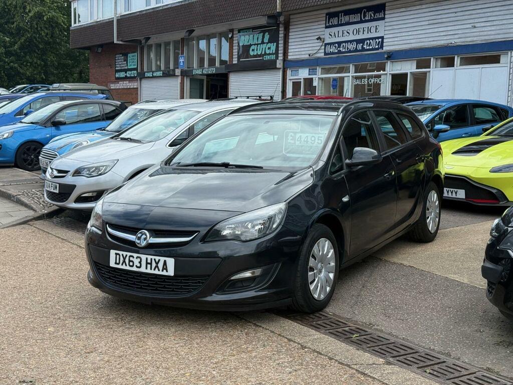 Vauxhall Astra 1.6 16V Exclusiv DX63HXA Black #3