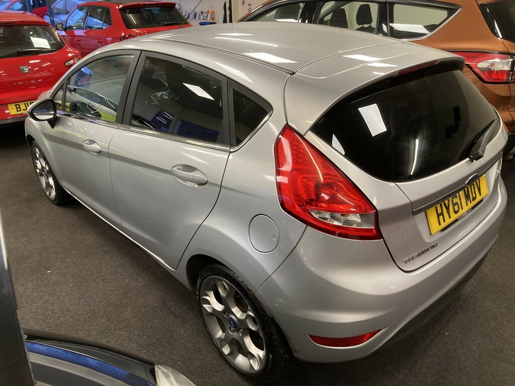 Ford Fiesta 1.6 Titanium HY61MDV Silver #4