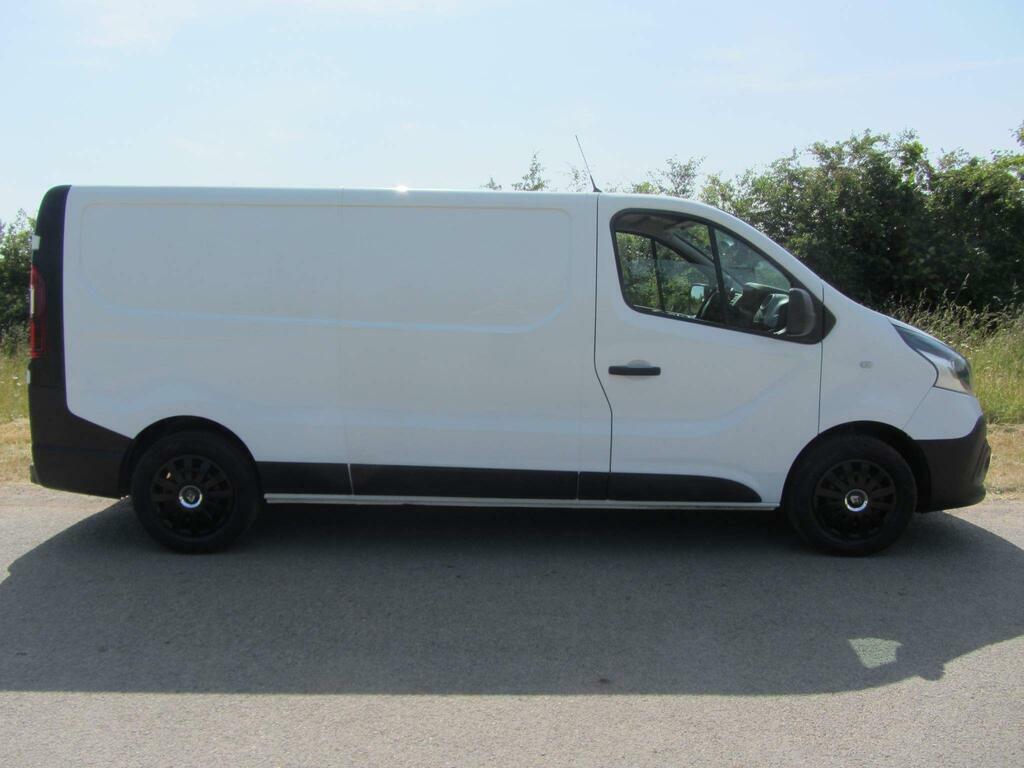 Renault Trafic 1.6 Dci 29 Business Lwb Standard Roof Euro 6 SH68VYX White #3