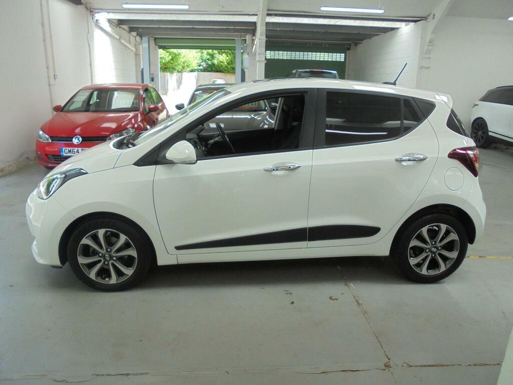 Hyundai I10 1.2 Premium Se Sat Nav LY18ULP White #5
