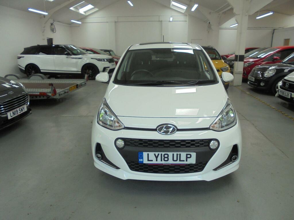 Hyundai I10 1.2 Premium Se Sat Nav LY18ULP White #3