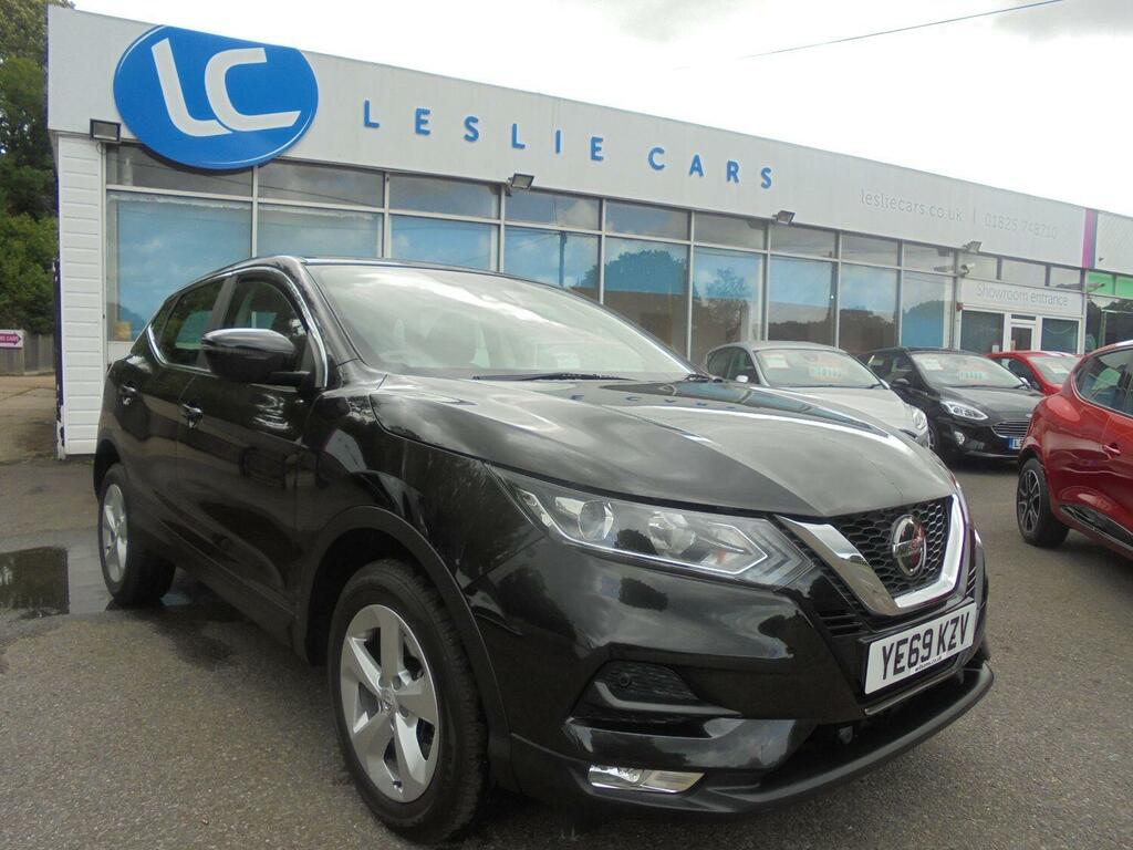 Nissan Qashqai 1.3 Dig-t Acenta Premium Sat Nav YE69KZV Black