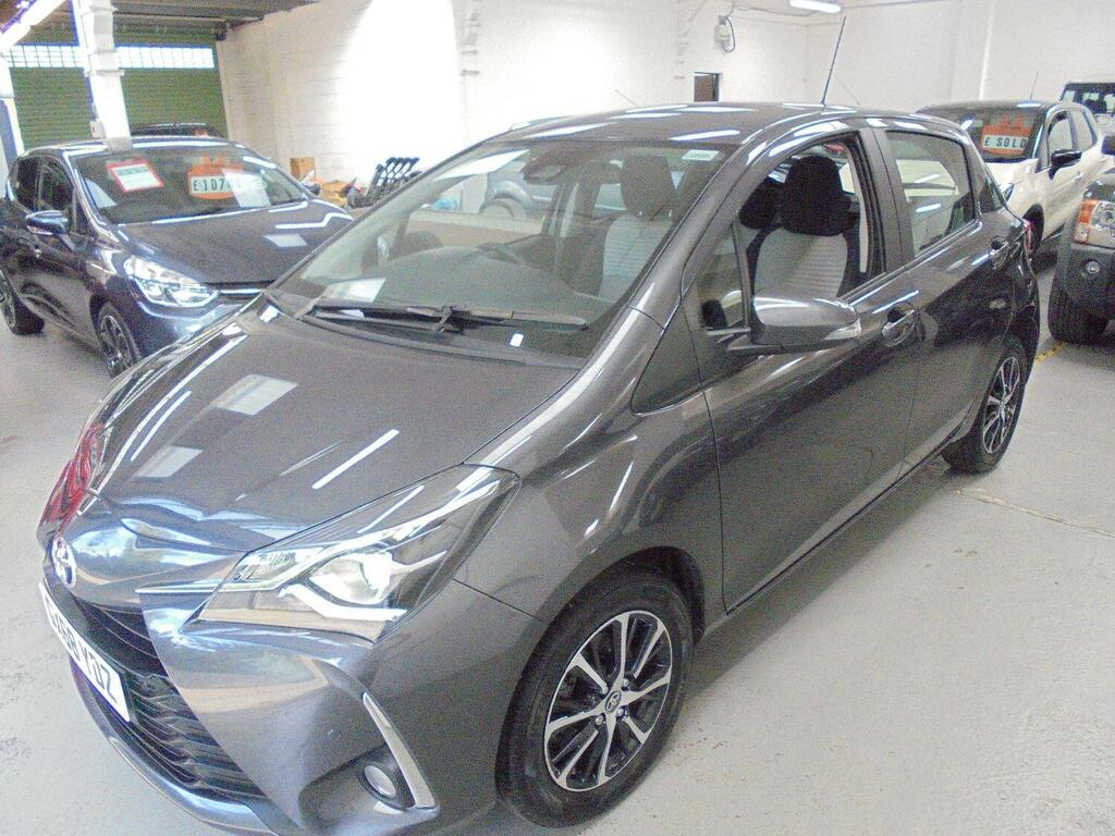 Toyota Yaris 1.5 Vvt-i Icon Tech Dsat Nav Grey #4