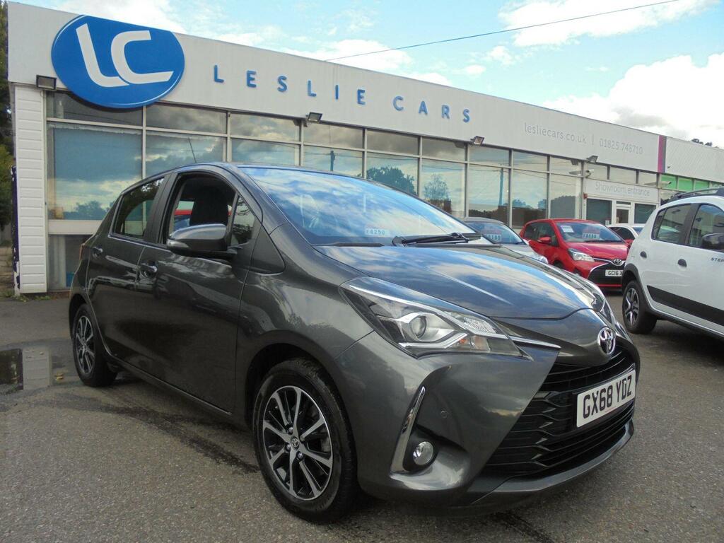 Toyota Yaris 1.5 Vvt-i Icon Tech Dsat Nav Grey