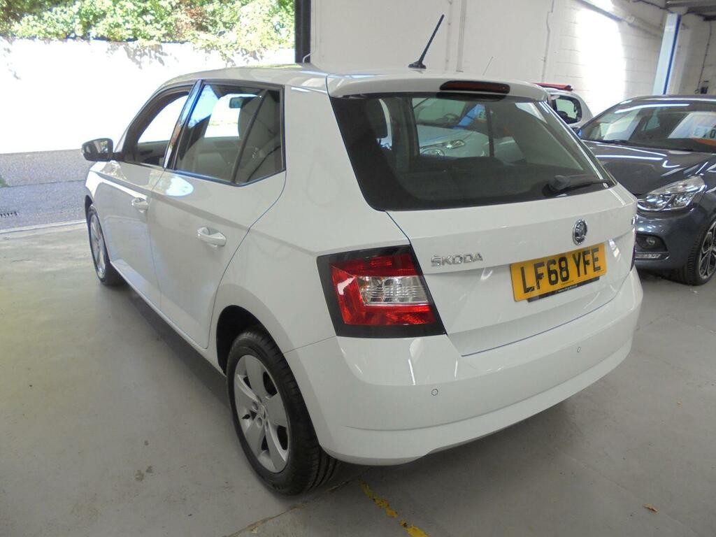 Skoda Fabia 1.0 Tsi Se LF68YFE White #6