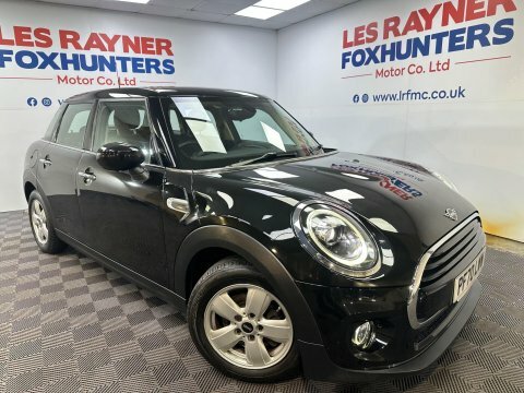 Mini Hatch 1.5 Cooper Classic Black