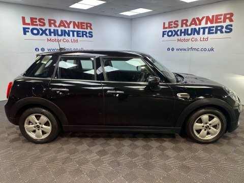 Mini Hatch 1.5 Cooper Classic PF70LWW Black #2
