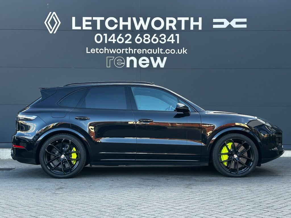 Porsche Cayenne 4.0 V8 E-hybrid 14.1Kwh Turbo S Tiptronics 4Wd Eur Black #4
