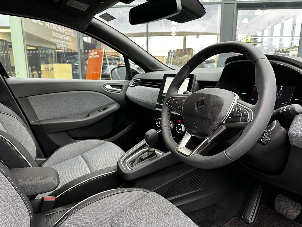 Renault Clio 1.6 E-tech Techno Euro 6 Ss LT75ZJY Black #4