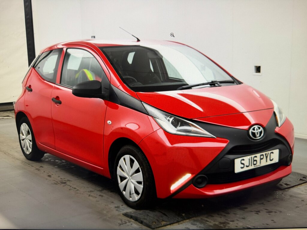 Toyota Aygo 1.0 Vvt-i X Hatchback Euro 5 Eur Red