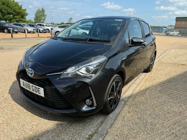 Toyota Yaris Vvt-h Design Hatchback AU18GDE Black #4