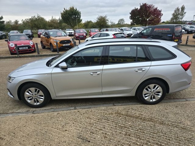 Skoda Octavia Tsi Act Se Technology Silver #5