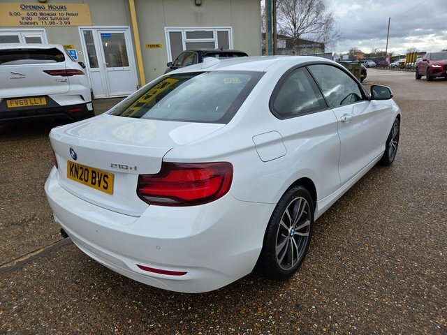 BMW 2 Series Gran Coupe 218D Sport Coupe White #5