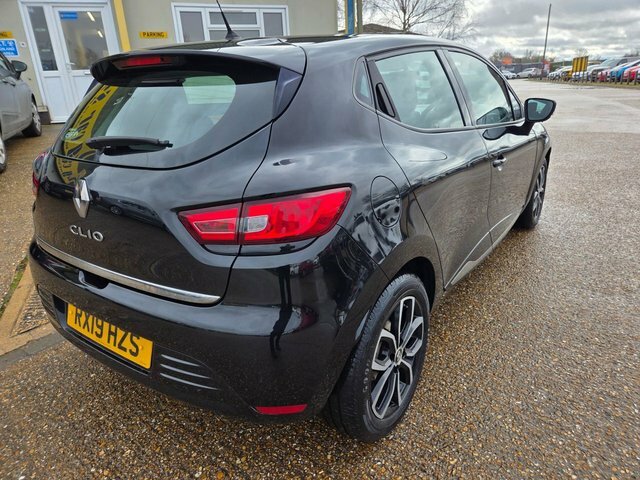 Renault Clio Dci Play Hatchback Black #4