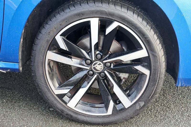 Skoda Kamiq 1.5 Tsi Monte Carlo Dsg - 2024 74 Blue #5