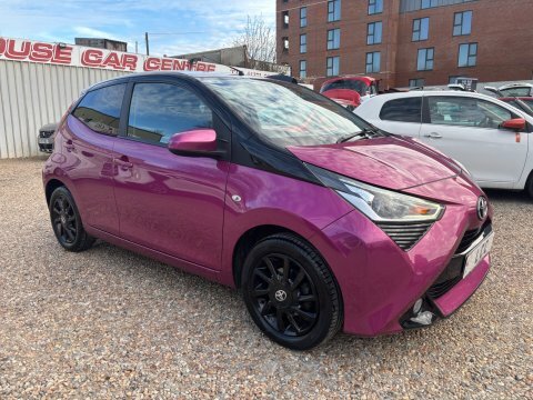 Toyota Aygo Vvt-i X-cite.. 5 Purple