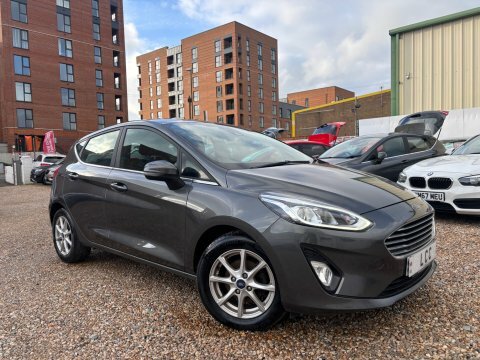 Ford Fiesta 1.0T Zetec 5 