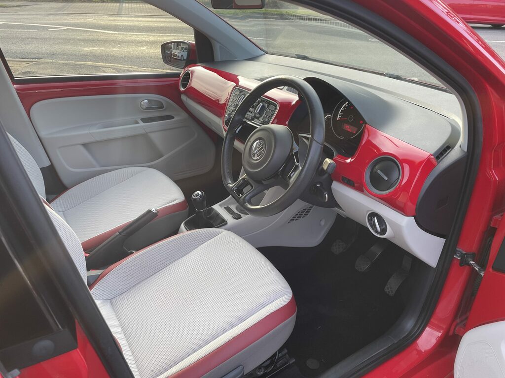 Volkswagen Up High Up NA64GVX Red #4