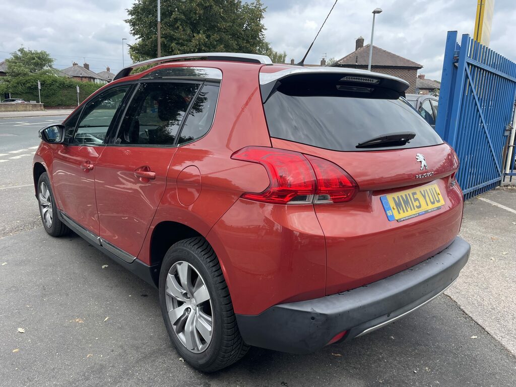 Peugeot 2008 1.2 Allure MM15YUU Orange #4