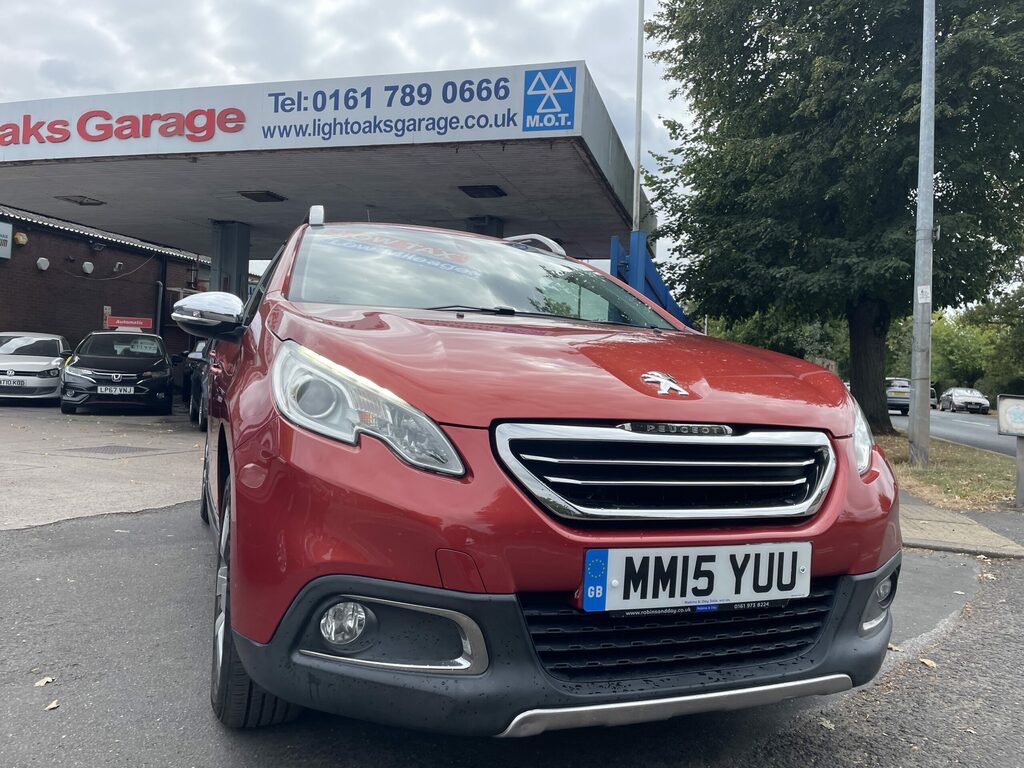 Peugeot 2008 1.2 Allure Orange