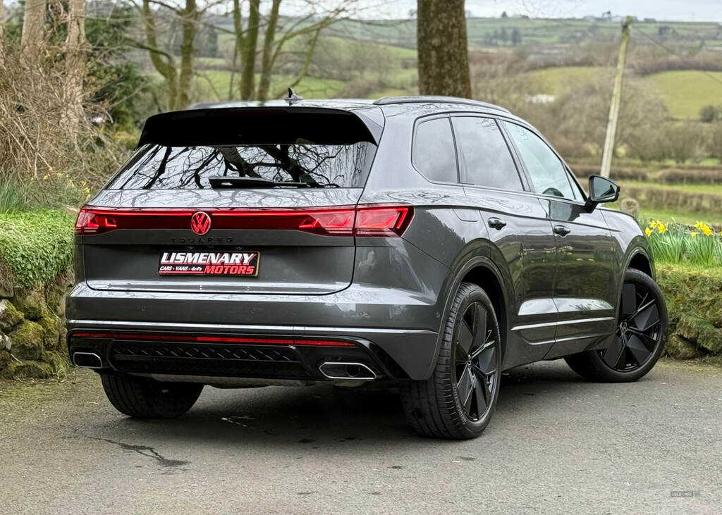 Volkswagen Touareg 3.0 V6 Tdi 4Motion 286 Black Edition Tip GX24AWO  #2