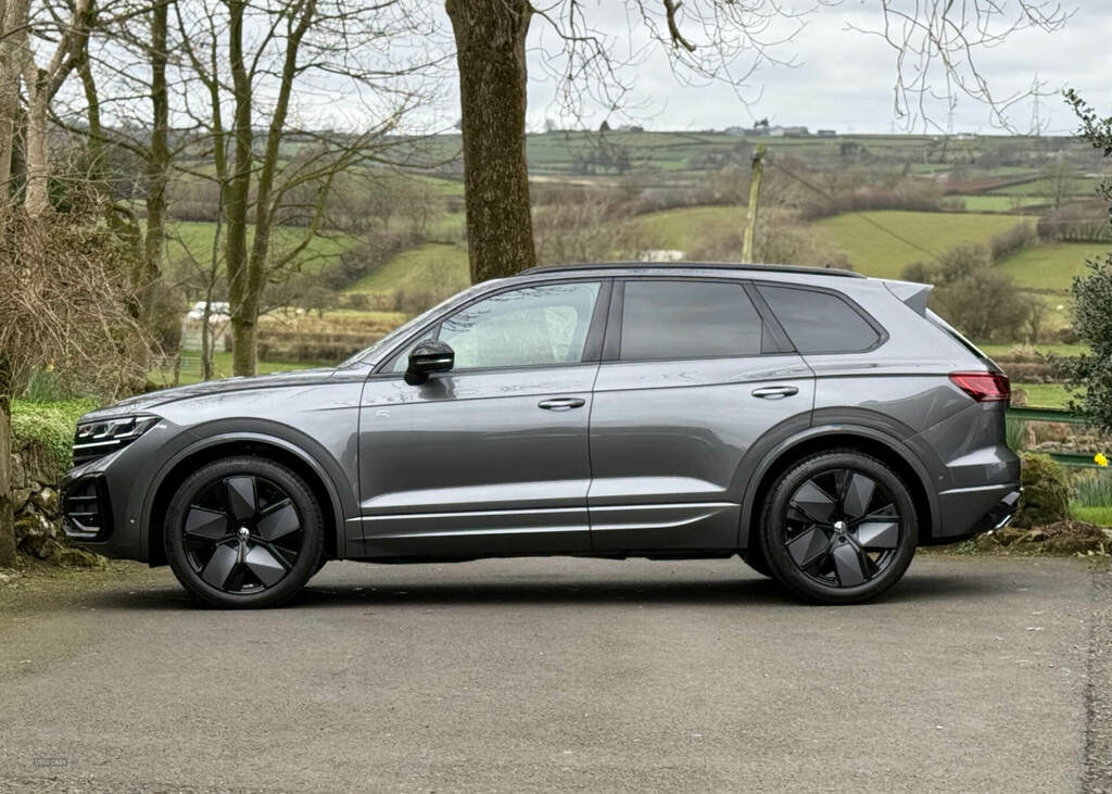 Volkswagen Touareg 3.0 V6 Tdi 4Motion 286 Black Edition Tip GX24AWO  #6