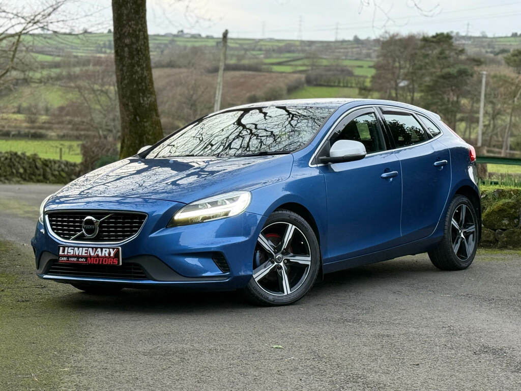 Volvo V40 D2 120 R Design Nav Plus Blue